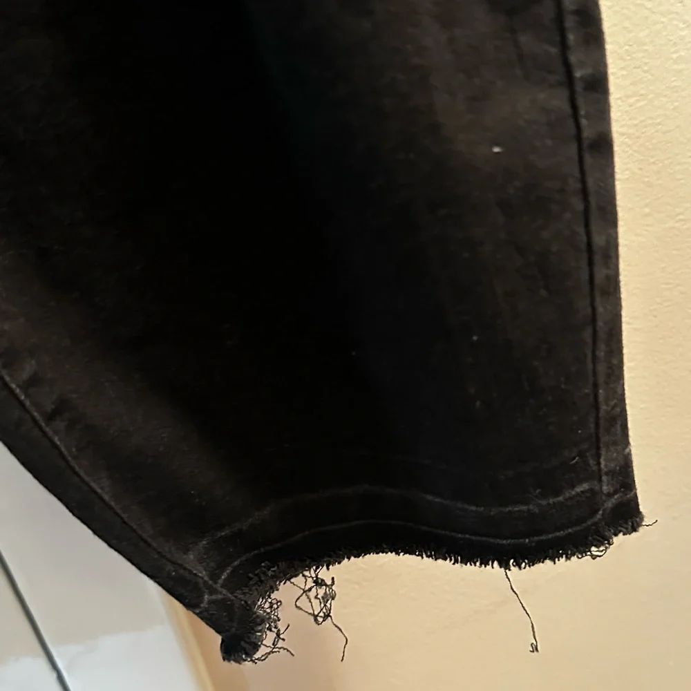 Torrid black distressed - Picture 3 of 5
